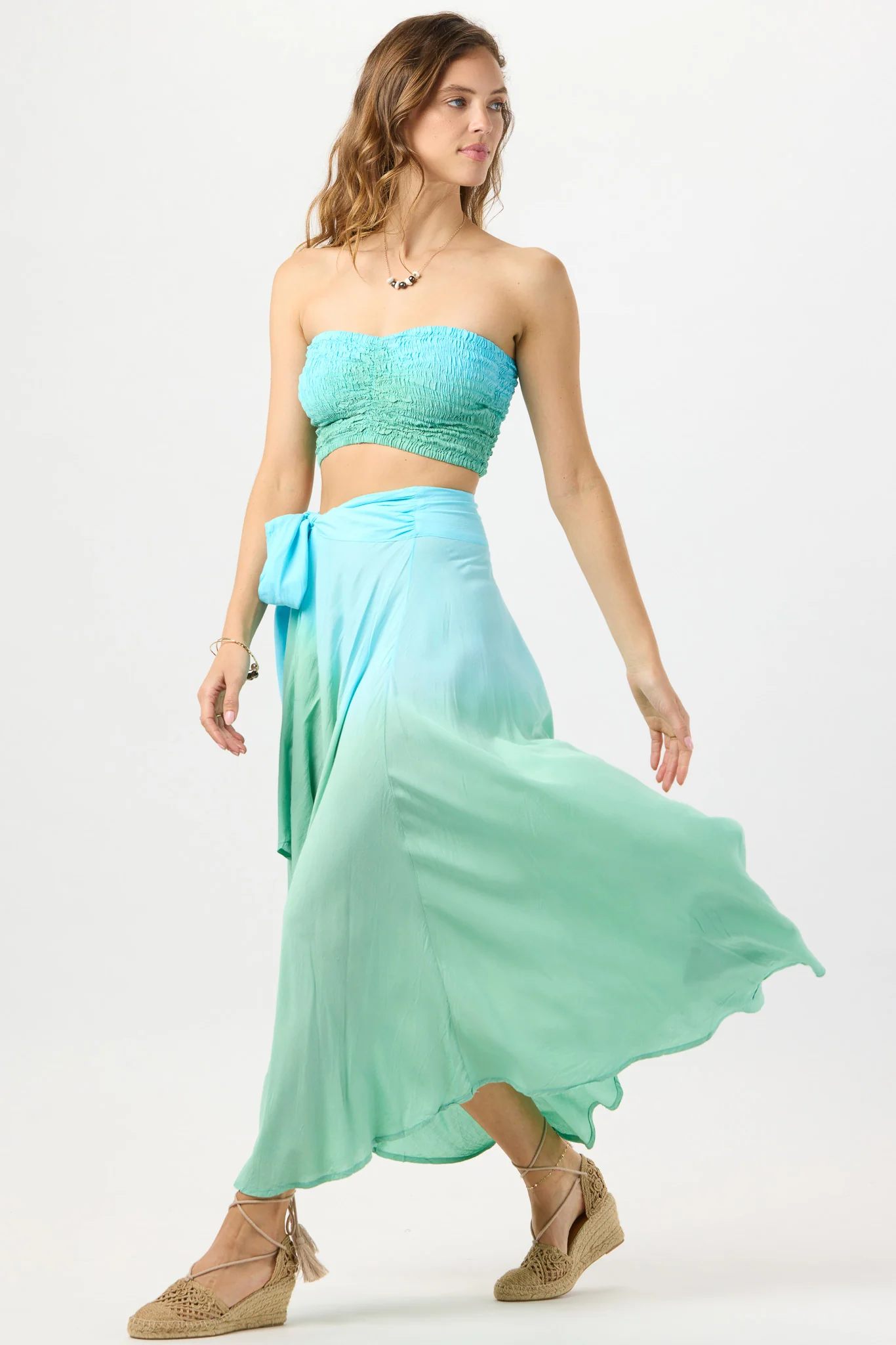 Hollie Crop Top Sleeveless - Image 3