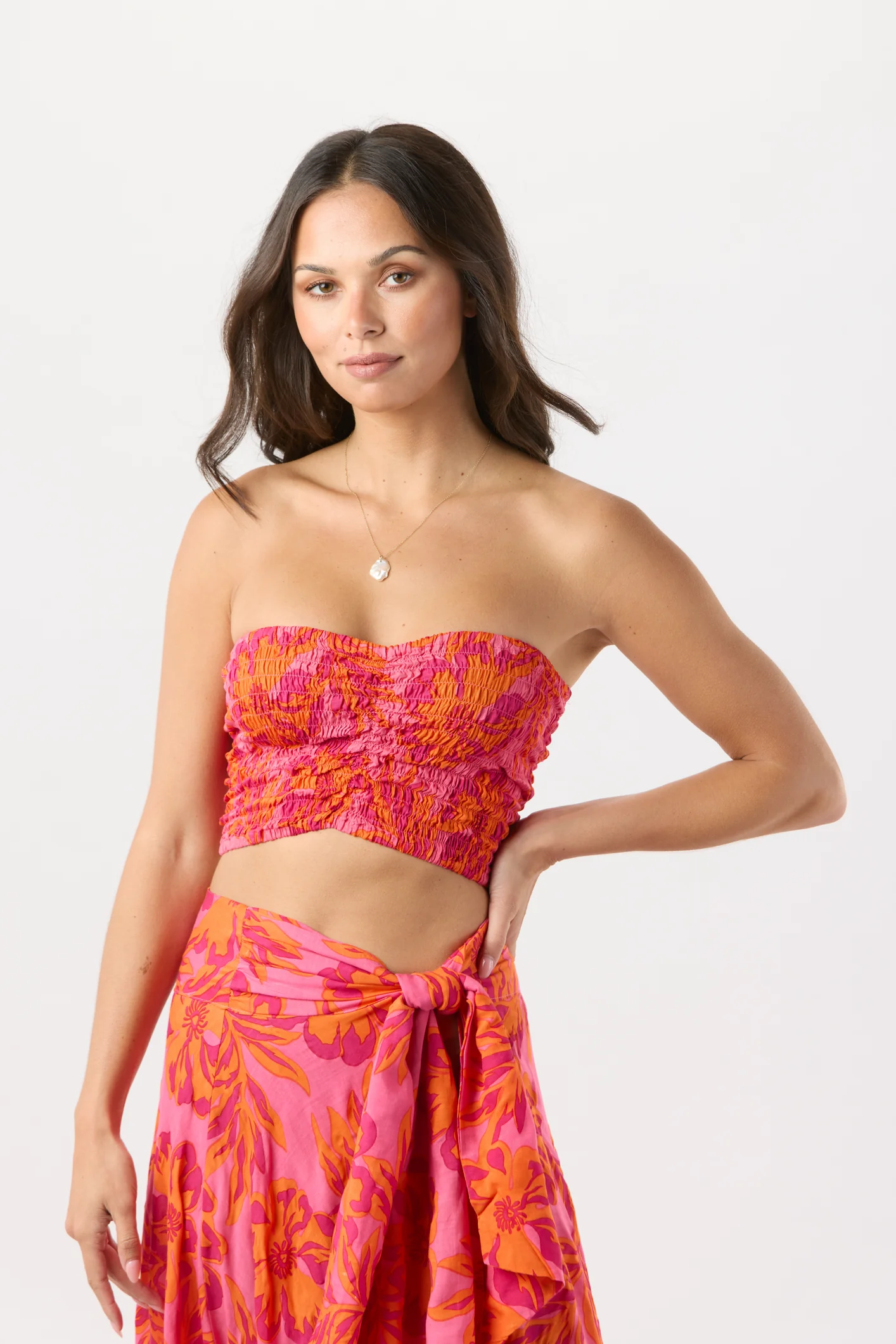 Hollie Crop Top Sleeveless - Image 3