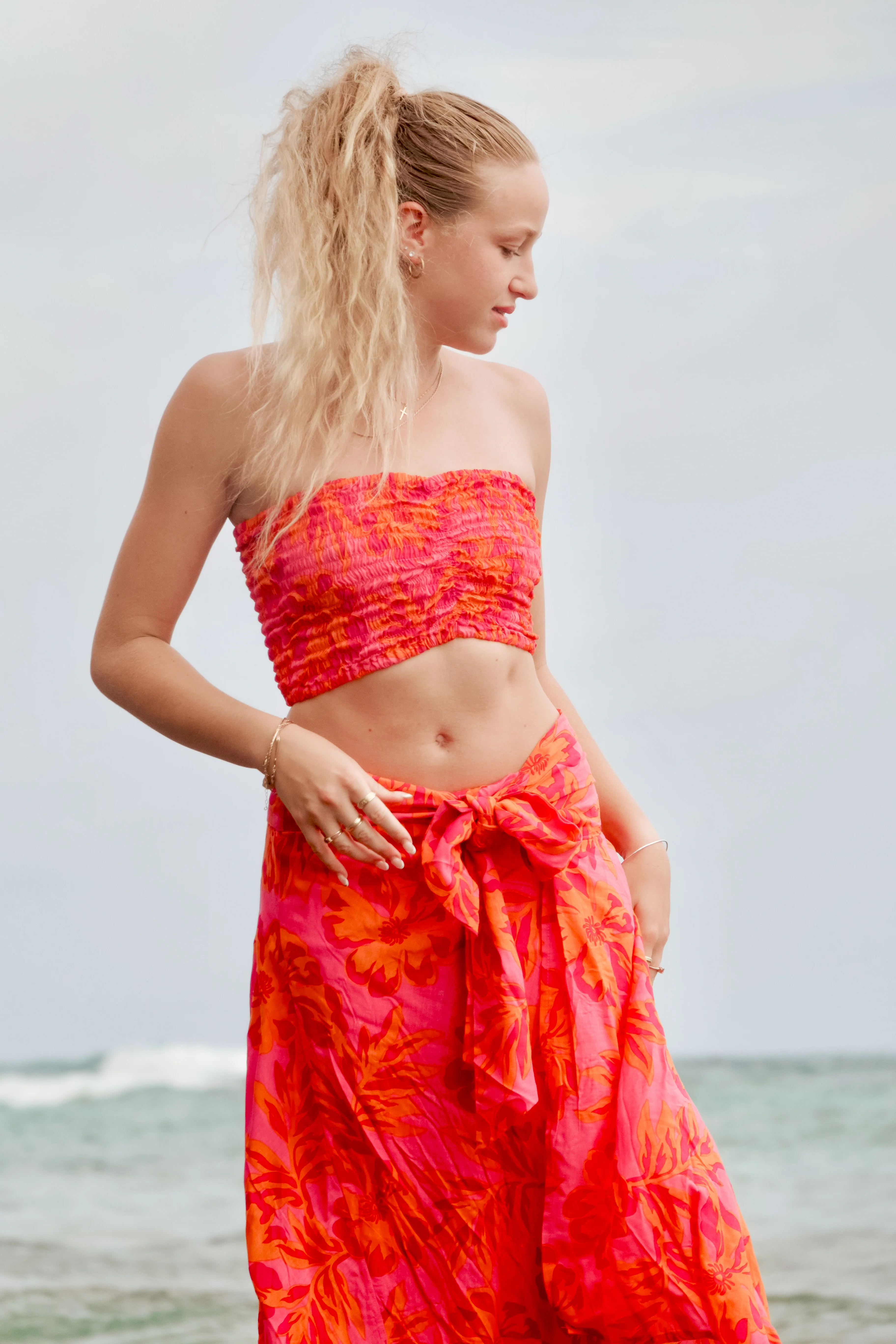 Hollie Crop Top Sleeveless - Image 4